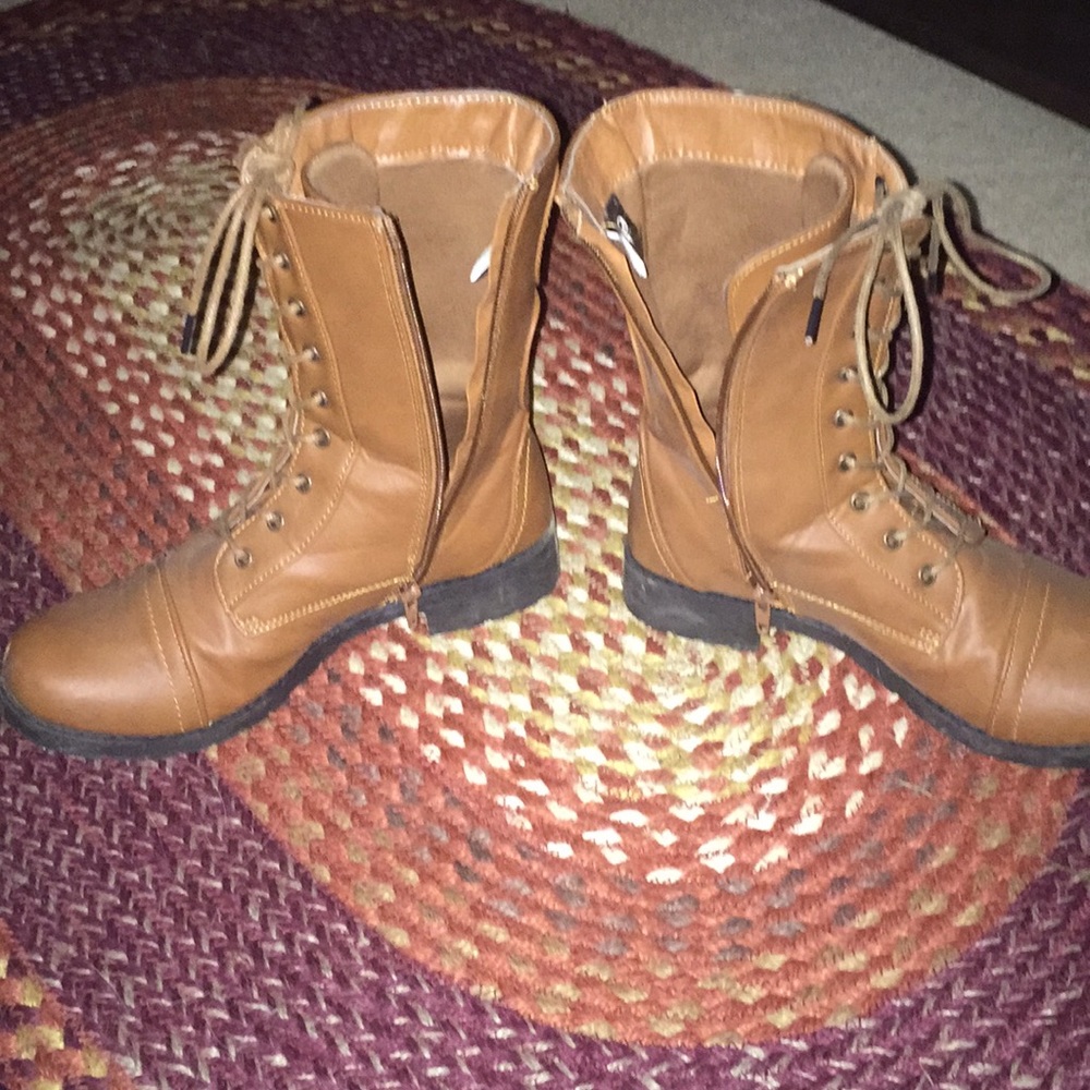 Boots - Picture 2 of 2